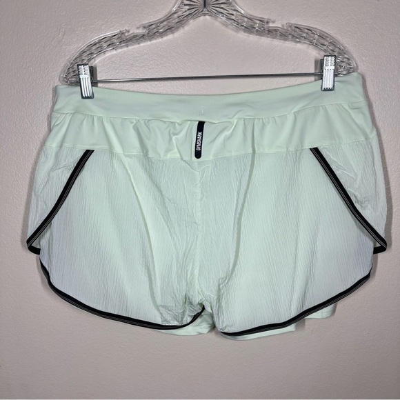 Gymshark Womens Speed 2 n 1 Running Shorts Size XXL Cucumber Green - Picture 5 of 6